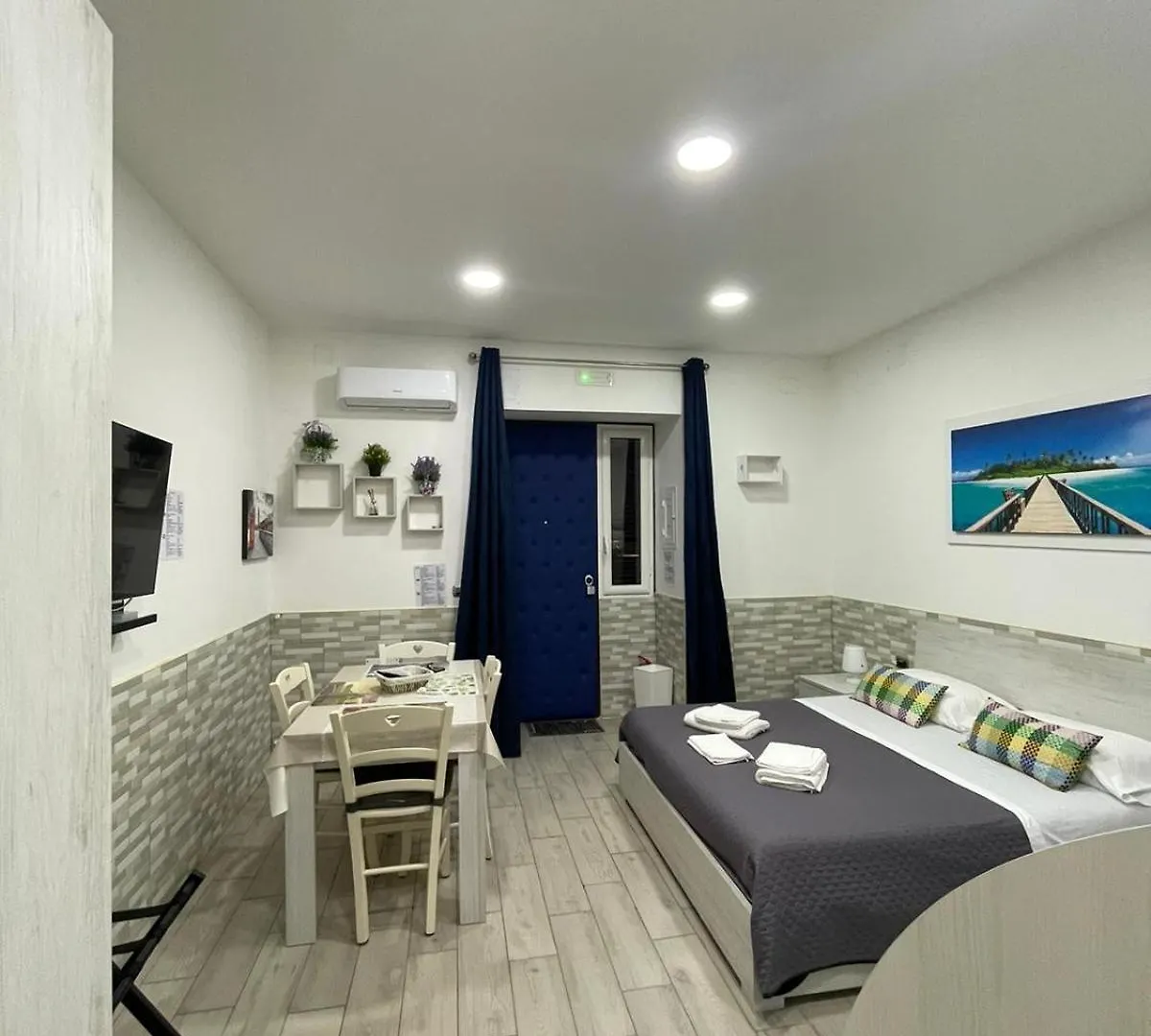 Casa Vacanze Luisa Naples 0*,